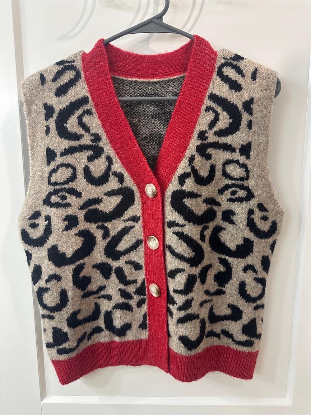 Red Trim Leopard Print Knit Vest